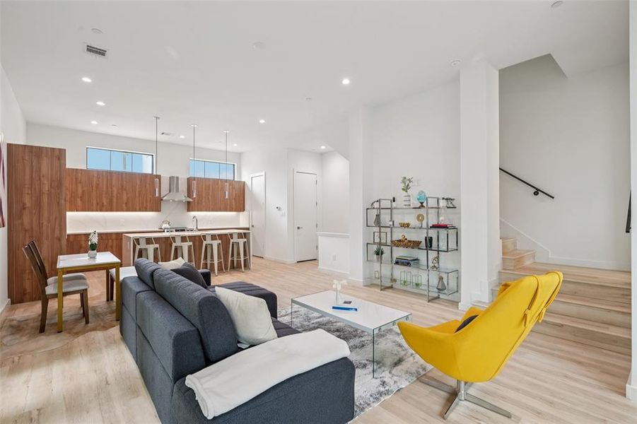 Furnished interior view inside a new home in , Dallas (Image 12).