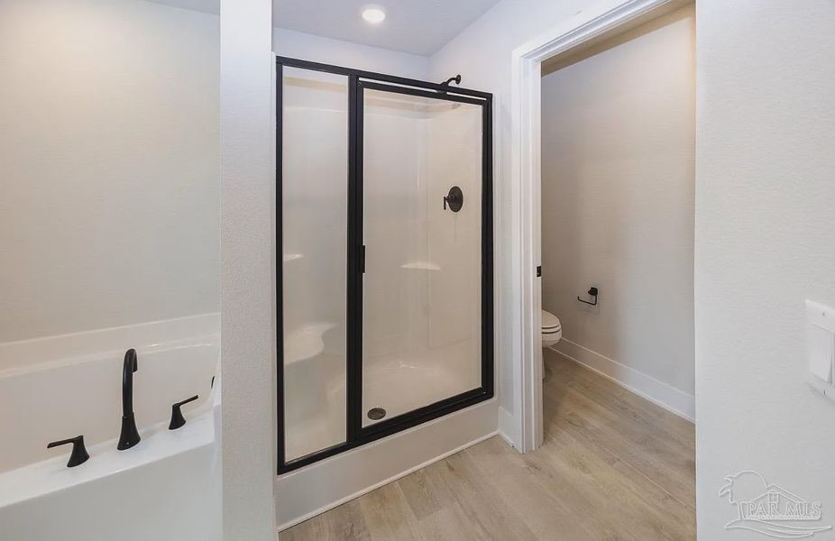 Image 19 of a home in Hidden Pines. Image 19 of a home in Hidden Pines.