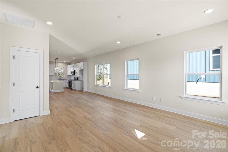 Spacious, unfurnished interior of a new home in , Hickory (Image 19).