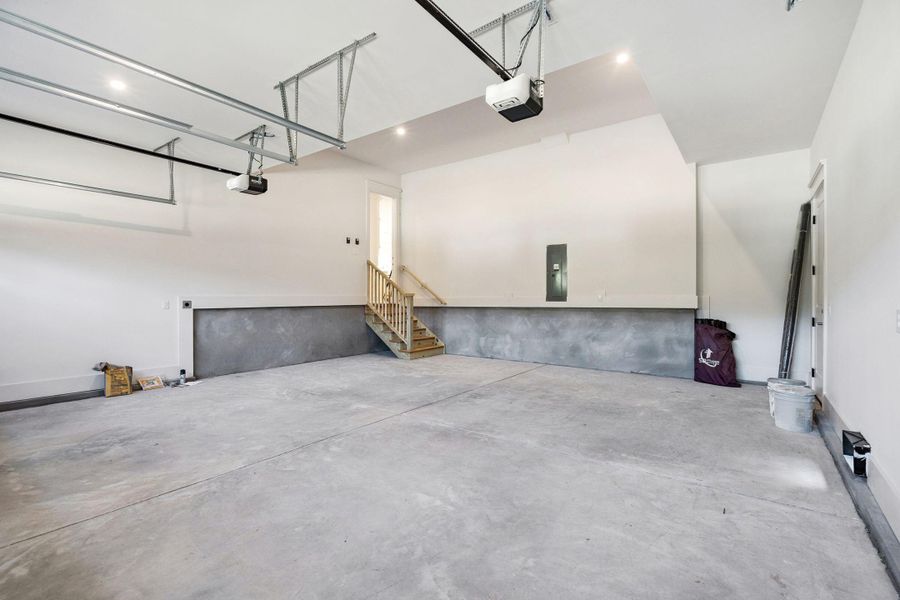 Spacious, unfurnished interior of a new home in , Johns Island (Image 67). Spacious, unfurnished interior of a new home in , Johns Island (Image 67).