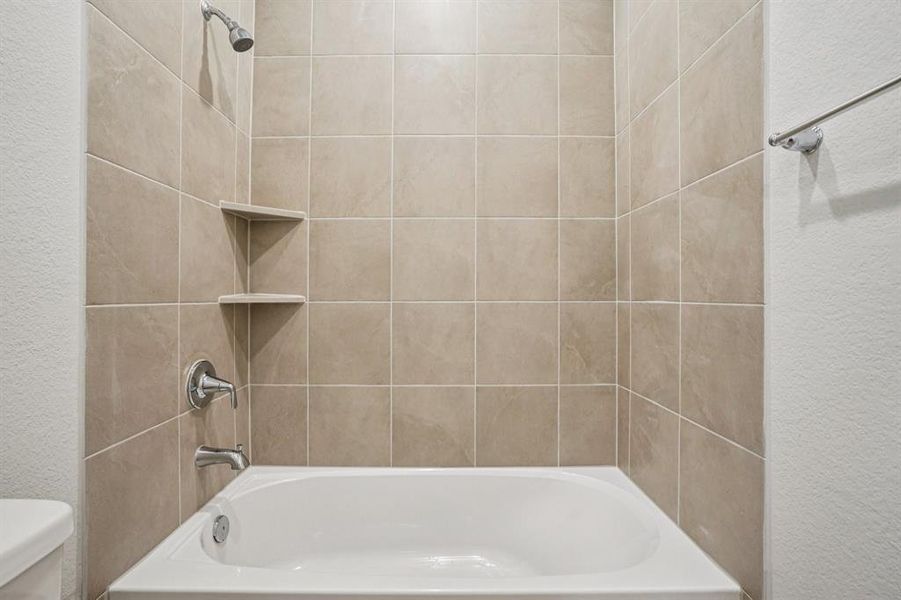 Close-up of interior finishes inside a home in Lone Oak, Alvarado (Image 13). Close-up of interior finishes inside a home in Lone Oak, Alvarado (Image 13).