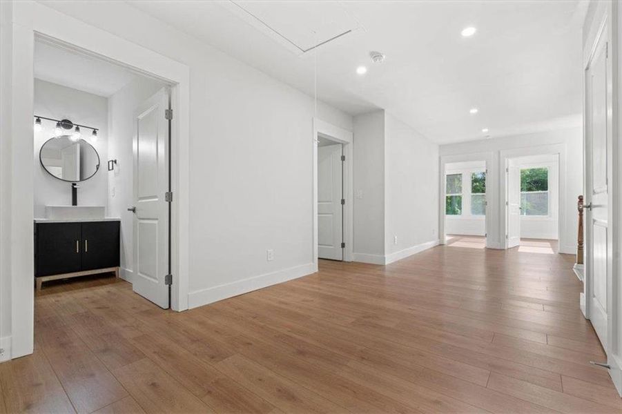 Spacious, unfurnished interior of a new home in , Atlanta (Image 30). Spacious, unfurnished interior of a new home in , Atlanta (Image 30).