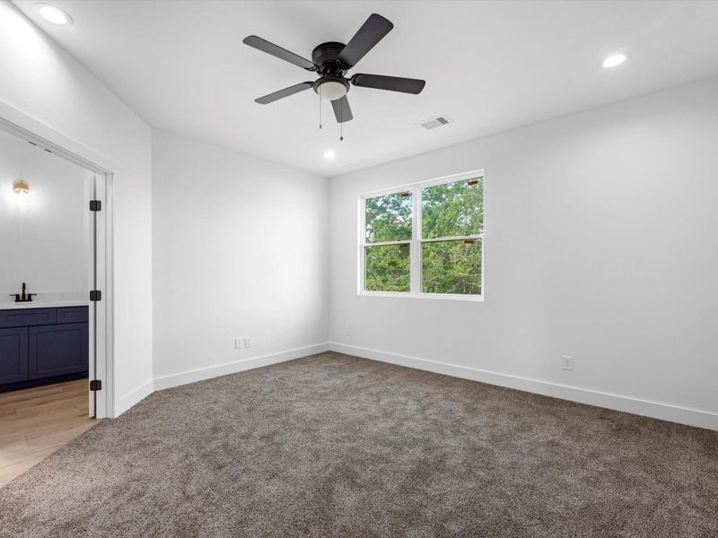 Spacious, unfurnished interior of a new home in , Sealy (Image 19).