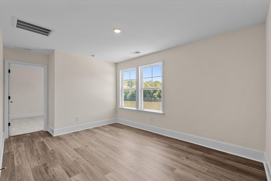 Spacious, unfurnished interior of a new home in Hanes Lake, Winston-Salem (Image 34).