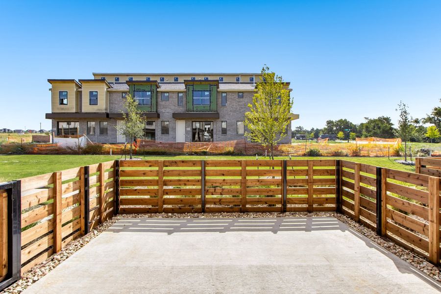 Exterior details and patio area of a home in Ten Mile Creek, Celina (Image 26).