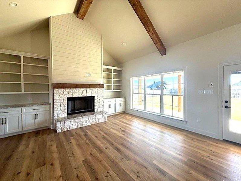 Spacious, unfurnished interior of a new home in , Abilene (Image 18).
