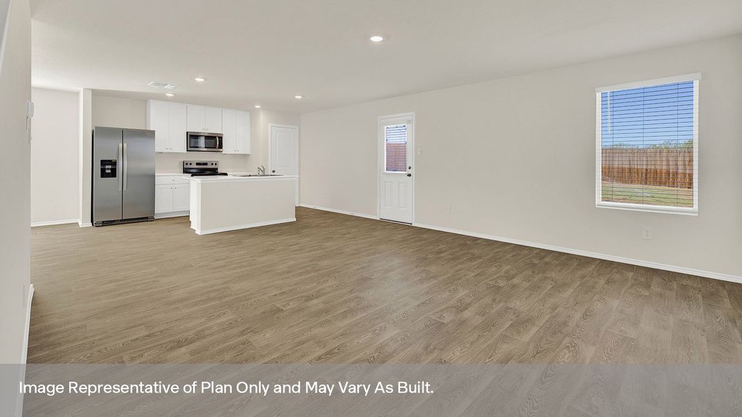 Representative unfurnished interior of a home built from the The Franklin by D.R. Horton in Lantana, Lockhart (Image 16).
