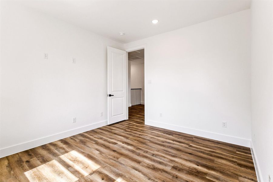 Spacious, unfurnished interior of a new home in , Spring (Image 23).