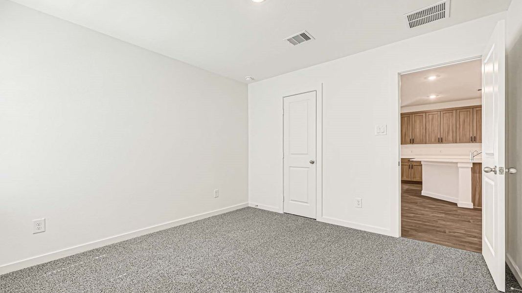 Spacious, unfurnished interior of a new home in Holly Ridge, Rosenberg (Image 20). Spacious, unfurnished interior of a new home in Holly Ridge, Rosenberg (Image 20).