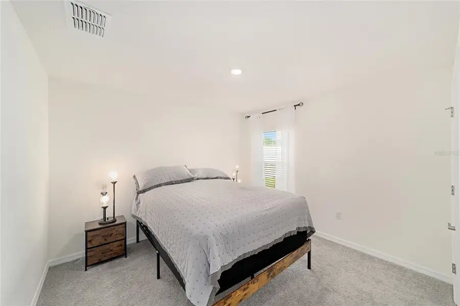 Furnished interior view inside a new home in Huntington Ridge, Ocala (Image 10).