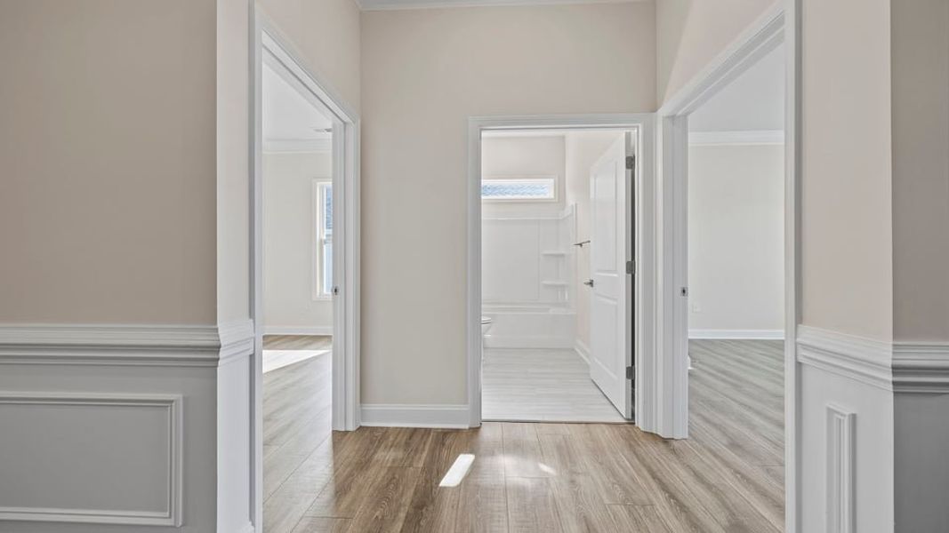 Spacious, unfurnished interior of a new home in Cottonwood Ridge, Piedmont (Image 14).