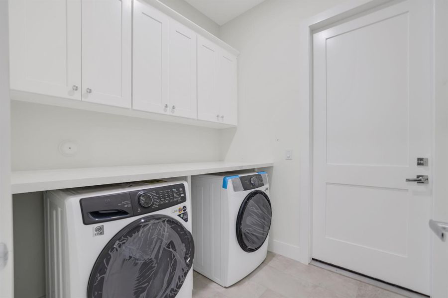 Furnished interior view inside a new home in , Jupiter (Image 12).
