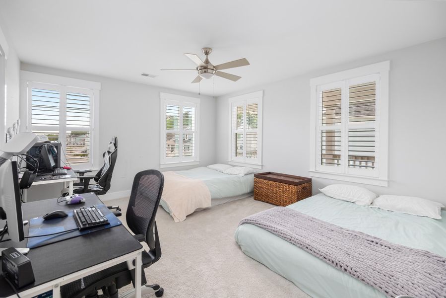 Furnished interior view inside a new home in , Wando (Image 33).