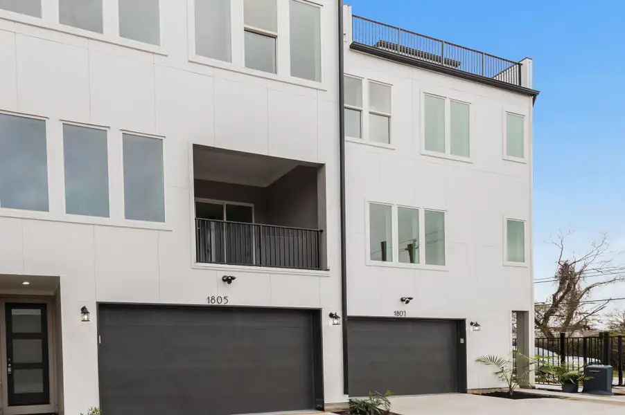 Image 3 of a home in .