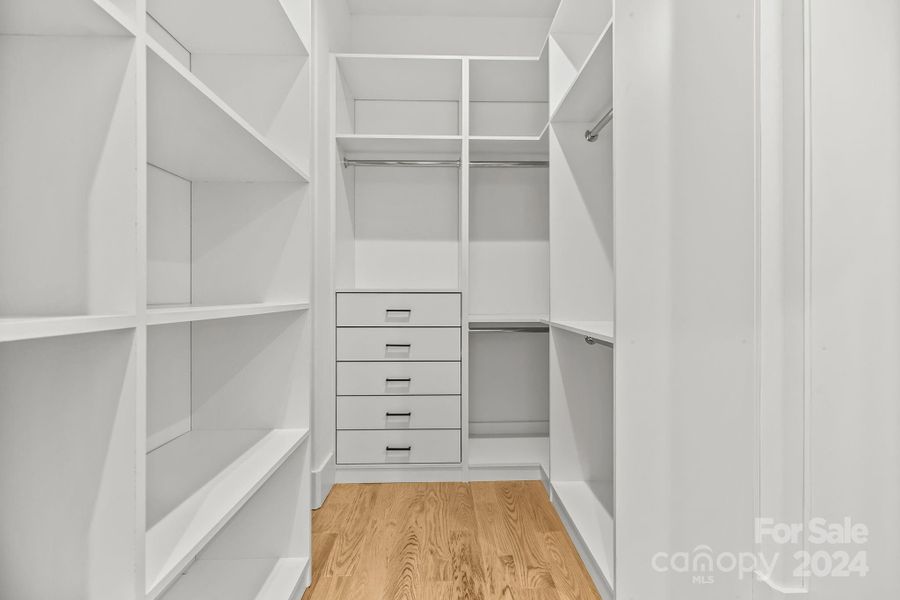 Walk-in Closet