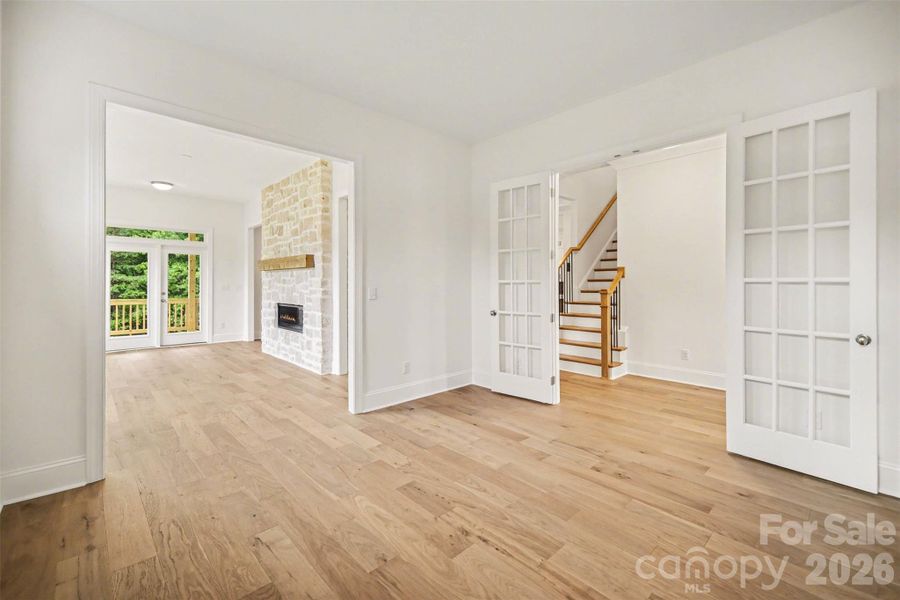Spacious, unfurnished interior of a new home in Shepherds Trace, Clover (Image 25).