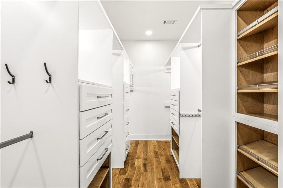 Image 35 of a home in .