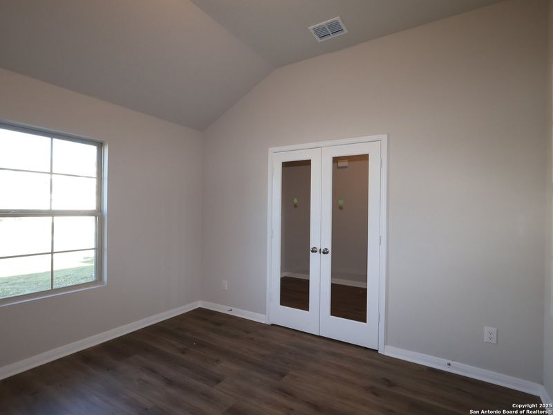 Spacious, unfurnished interior of a new home in Paloma Park, Converse (Image 29). Spacious, unfurnished interior of a new home in Paloma Park, Converse (Image 29).