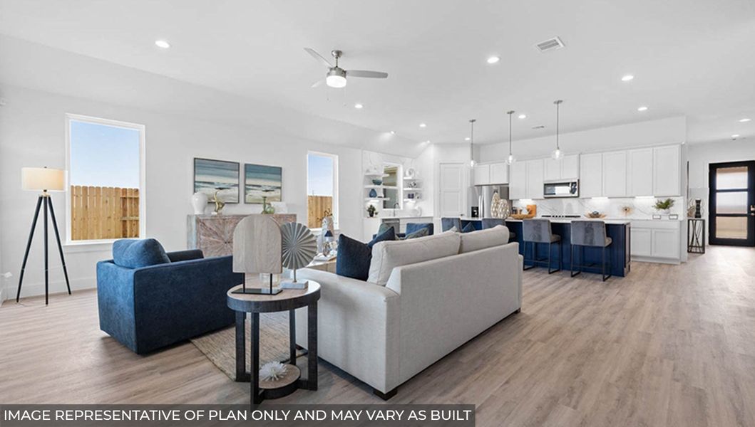 Furnished interior view inside a new home in Silverthorne, Conroe (Image 11). Furnished interior view inside a new home in Silverthorne, Conroe (Image 11).