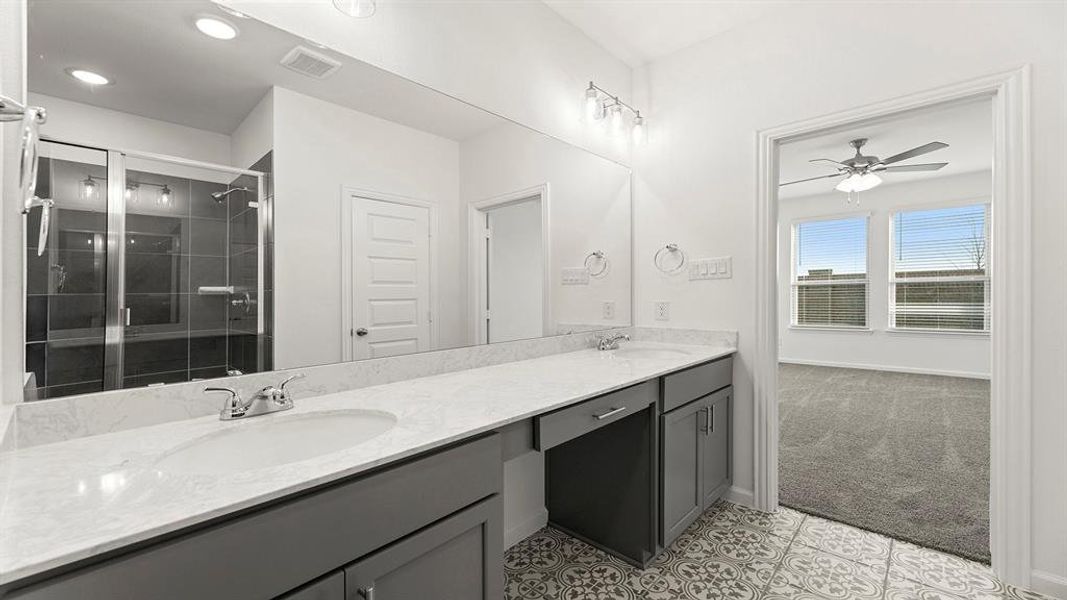 17. 778 Hidden Feather - Bath (4)