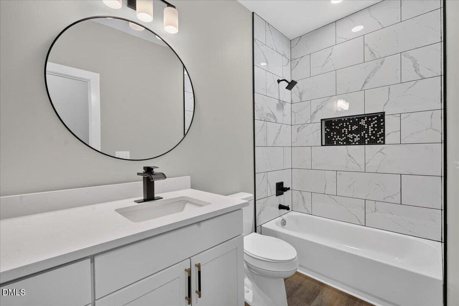 32-405 S Brevard St-32