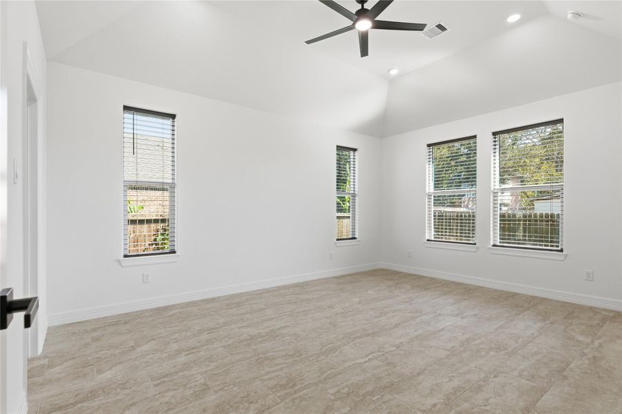 Spacious, unfurnished interior of a new home in , Arcola (Image 22).
