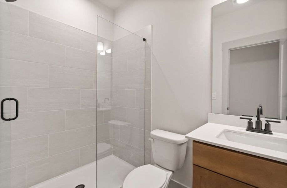 Newton II Secondary Bath Newton II Secondary Bath