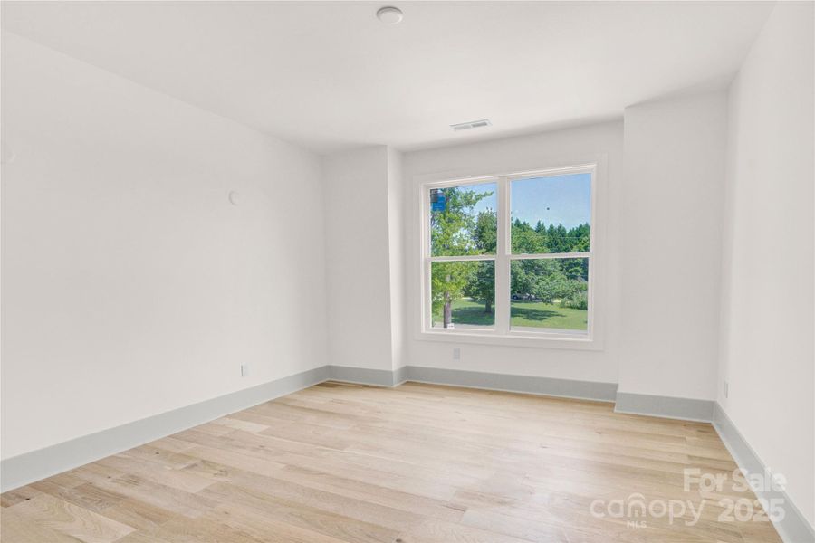 Upper level Room 1 offers tons of possibilities Upper level Room 1 offers tons of possibilities