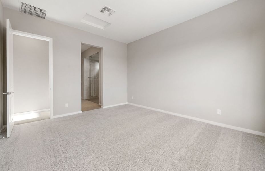 Spacious, unfurnished interior of a new home in Legado West, Queen Creek (Image 23).