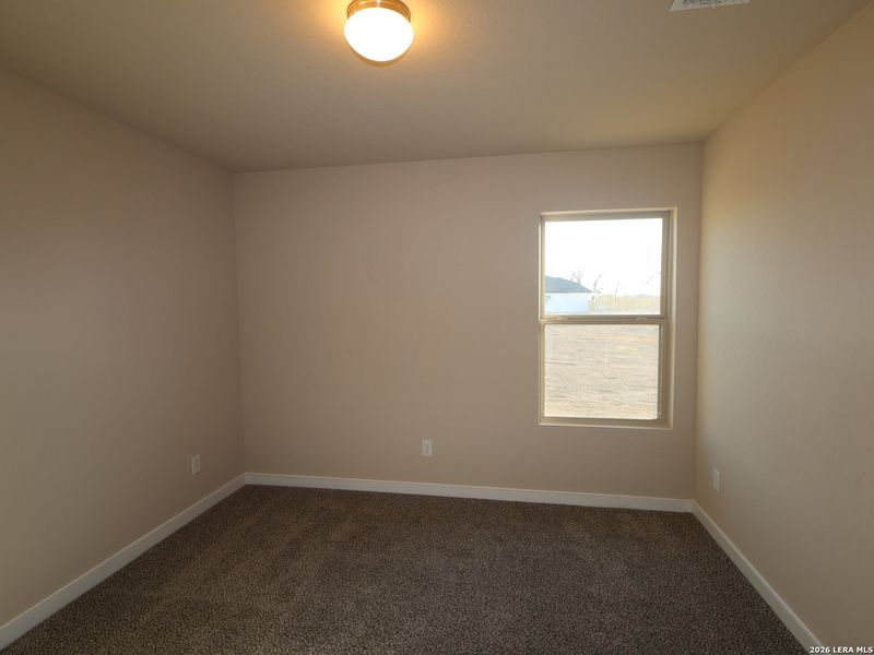 Spacious, unfurnished interior of a new home in Cinco Lakes, San Antonio (Image 22).