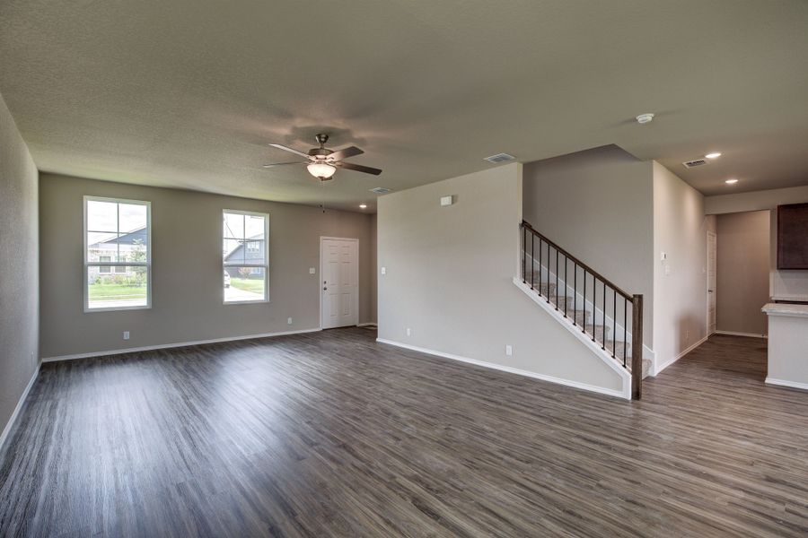 Representative unfurnished interior of a home built from the The Murray F by Davidson Homes LLC in Hickory Ridge, Elmendorf (Image 17).