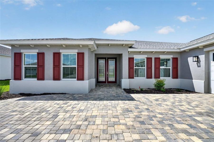Exterior details and patio area of a home in , Ocala (Image 4). Exterior details and patio area of a home in , Ocala (Image 4).