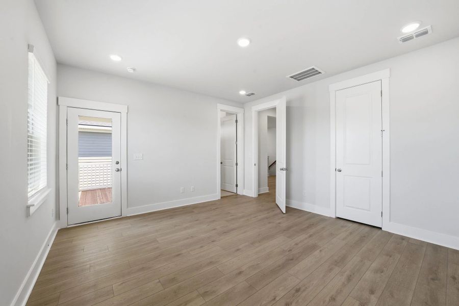 Similar Santorini floorplan. Features and finishes may vary. Similar Santorini floorplan. Features and finishes may vary.