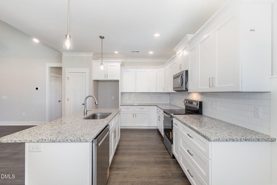 016_img_4572-edit_987