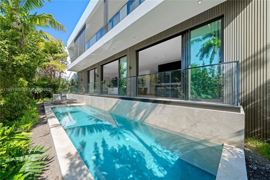 Exterior details and patio area of a home in , Miami Beach (Image 3).
