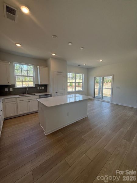 Spacious, unfurnished interior of a new home in Roselyn, Lancaster (Image 11).