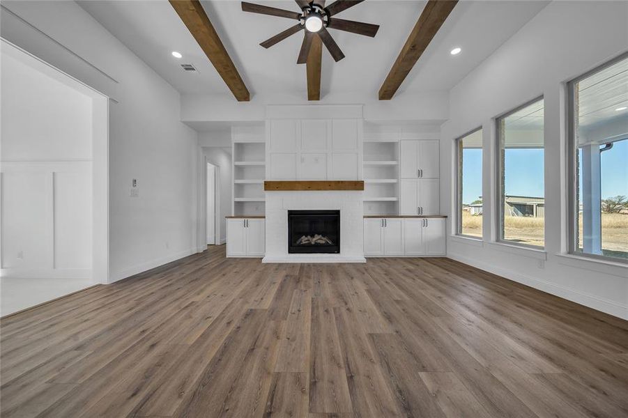 Spacious, unfurnished interior of a new home in , Red Oak (Image 13).