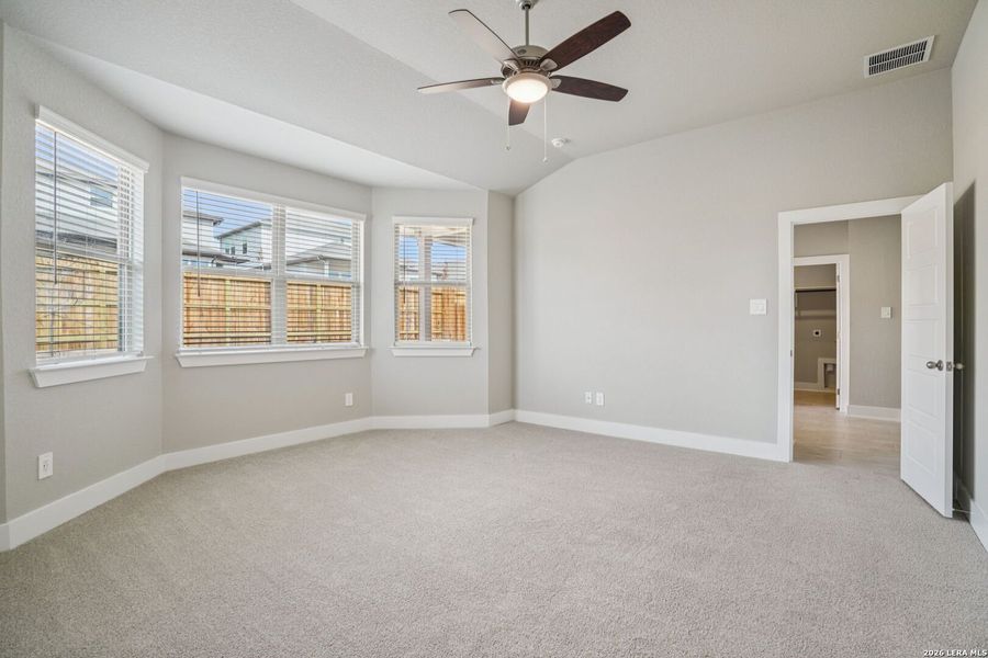 Spacious, unfurnished interior of a new home in Legendary Trails - Premier Series, Cibolo (Image 18).