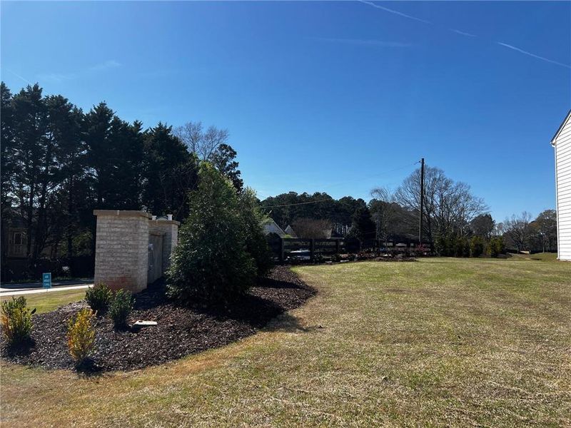 Image 6 of a home in Hickory Heights.