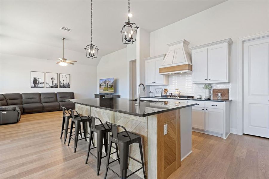 Furnished interior view inside a new home in Inspiration, Lucas (Image 13).