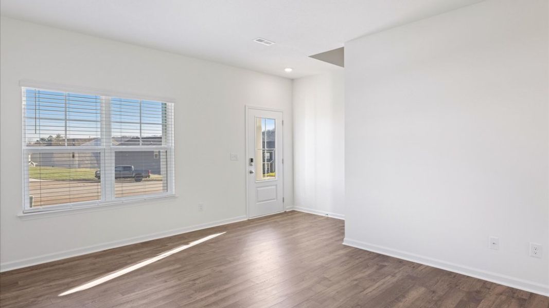 Representative unfurnished interior of a home built from the Glendale by D.R. Horton in Mary's Pointe, Clinton (Image 15).