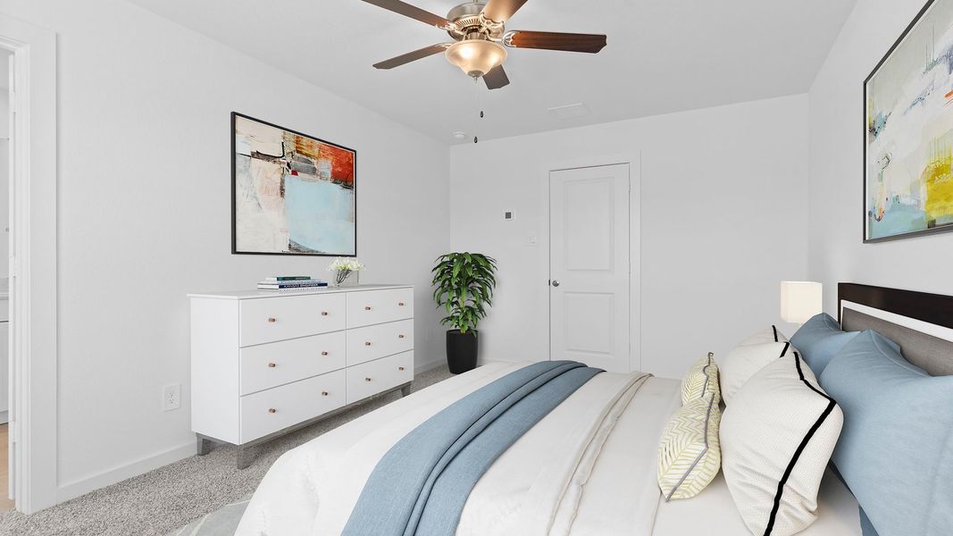 Furnished interior view inside a new home in Lexington Village, Missouri City (Image 14).