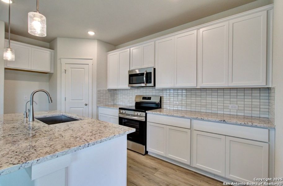 Furnished interior view inside a new home in Cloud Country, New Braunfels (Image 7).