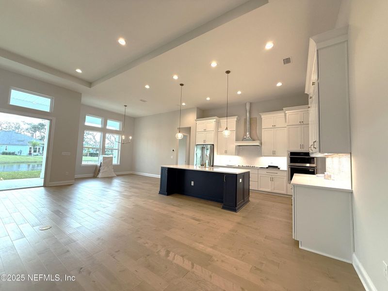 Image 32 of a home in Madeira.