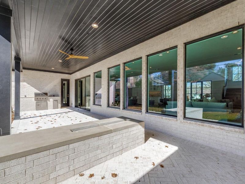 Exterior details and patio area of a home in , Dallas (Image 3).