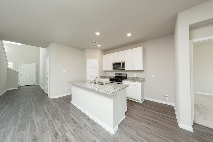 Furnished interior view inside a new home in Cliffstone Hills, Conroe (Image 6). Furnished interior view inside a new home in Cliffstone Hills, Conroe (Image 6).