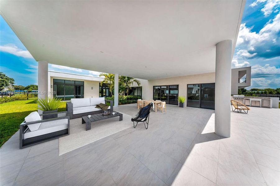 Image 63 of a home in .