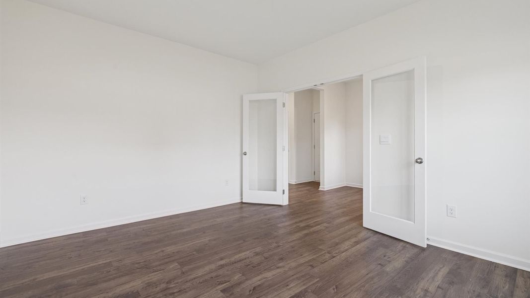 Spacious, unfurnished interior of a new home in Whispering Springs, Maryville (Image 19).