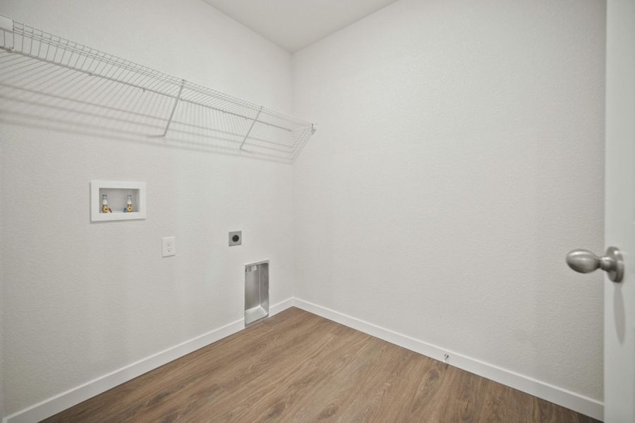 Representative unfurnished interior of a home built from the Manitou by View Homes in Aspen Meadows – Townhomes, Colorado Springs (Image 24). Representative unfurnished interior of a home built from the Manitou by View Homes in Aspen Meadows – Townhomes, Colorado Springs (Image 24).