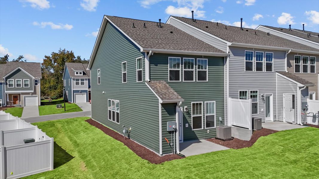 Exterior details and patio area of a home in Tyger Ridge, Moore (Image 21).